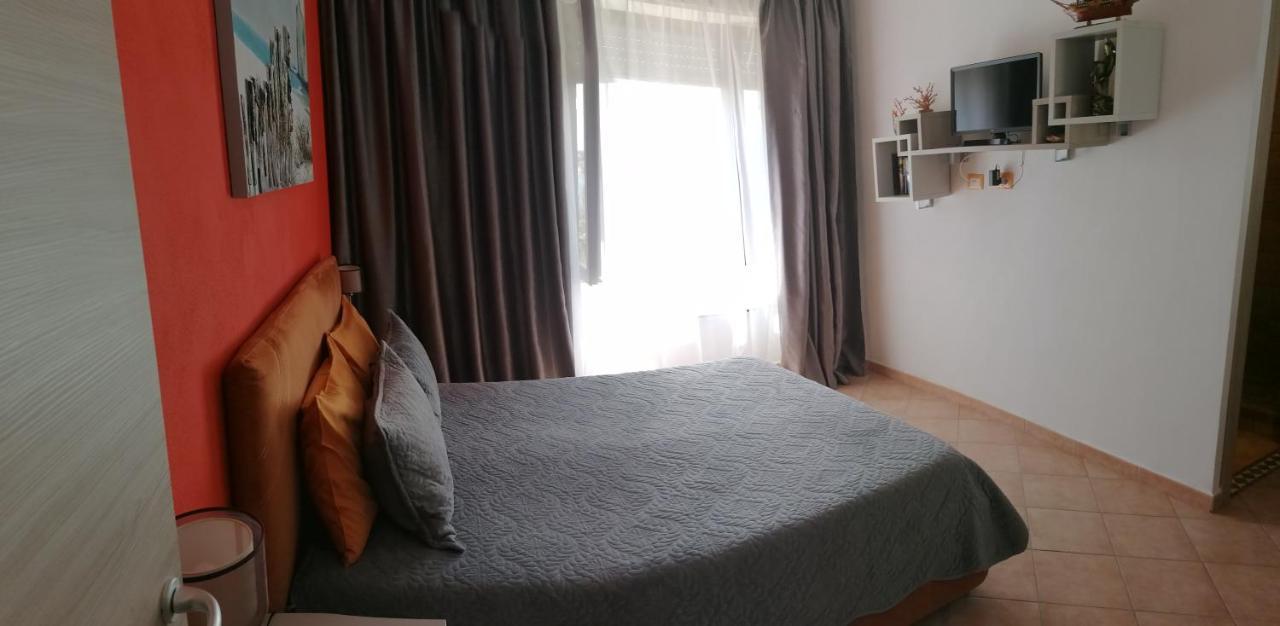 לה מדלנה B&B Il Corallo מראה חיצוני תמונה